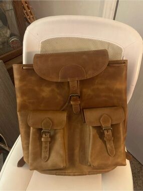 Hides Leather Backpack - Tan